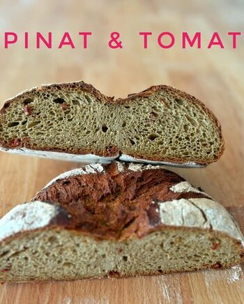 Mit einer Portion Spinat und getrockneten Tomaten.