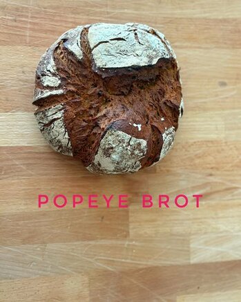 Ein rustikales Mischbrot aus unseren heimischen Urgetreide Emmer & Dinkel und einer ordentlichen Portion Spinat und getrockneten Tomaten.