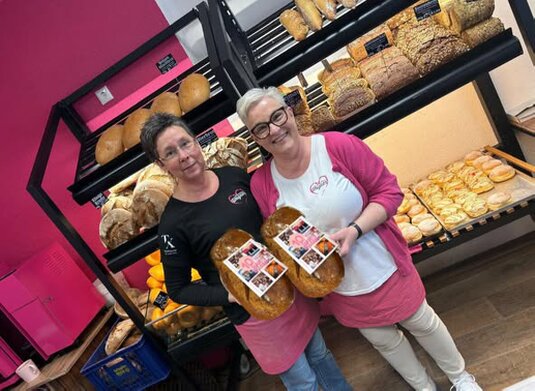 10 Jahre Bäckerei Wagner in Nidda Dagmar Hannig & Susanne Heinbach sind die Gesichter der Niddaer Filiale!